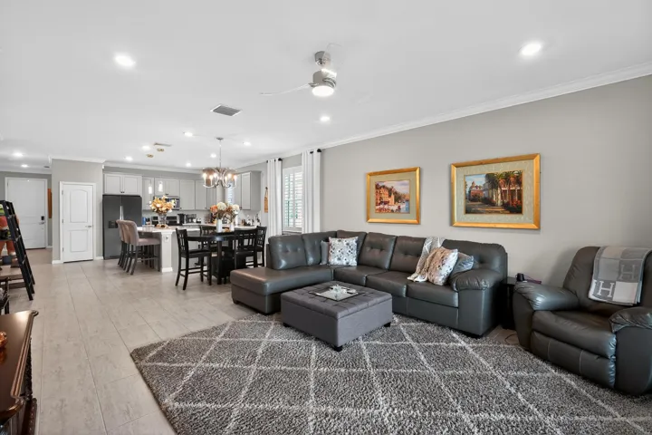 13_10430_SW_Captiva_Dr-Living_room-2742