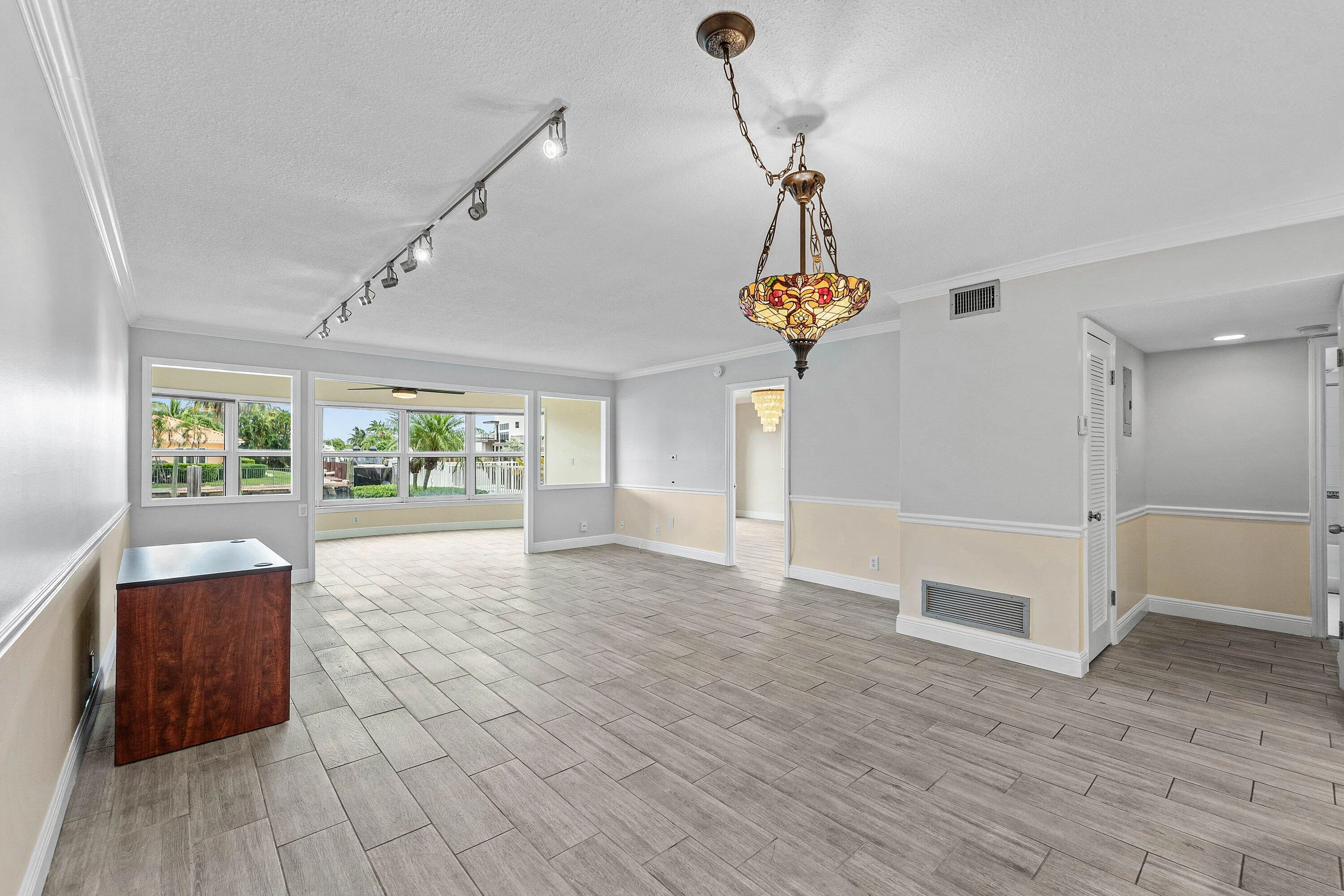033-3031Northeast51stStreet-106W-FortLau