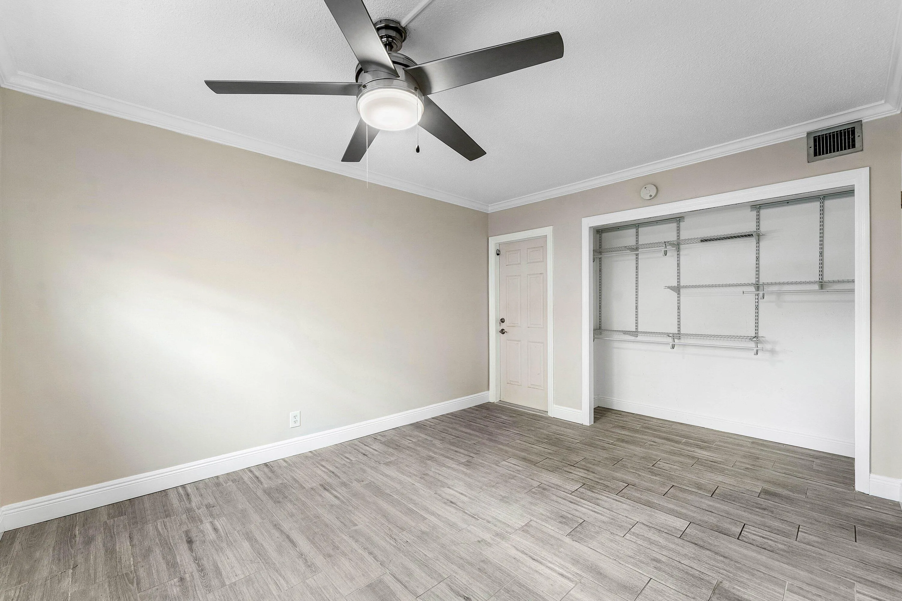 045-3031Northeast51stStreet-106W-FortLau