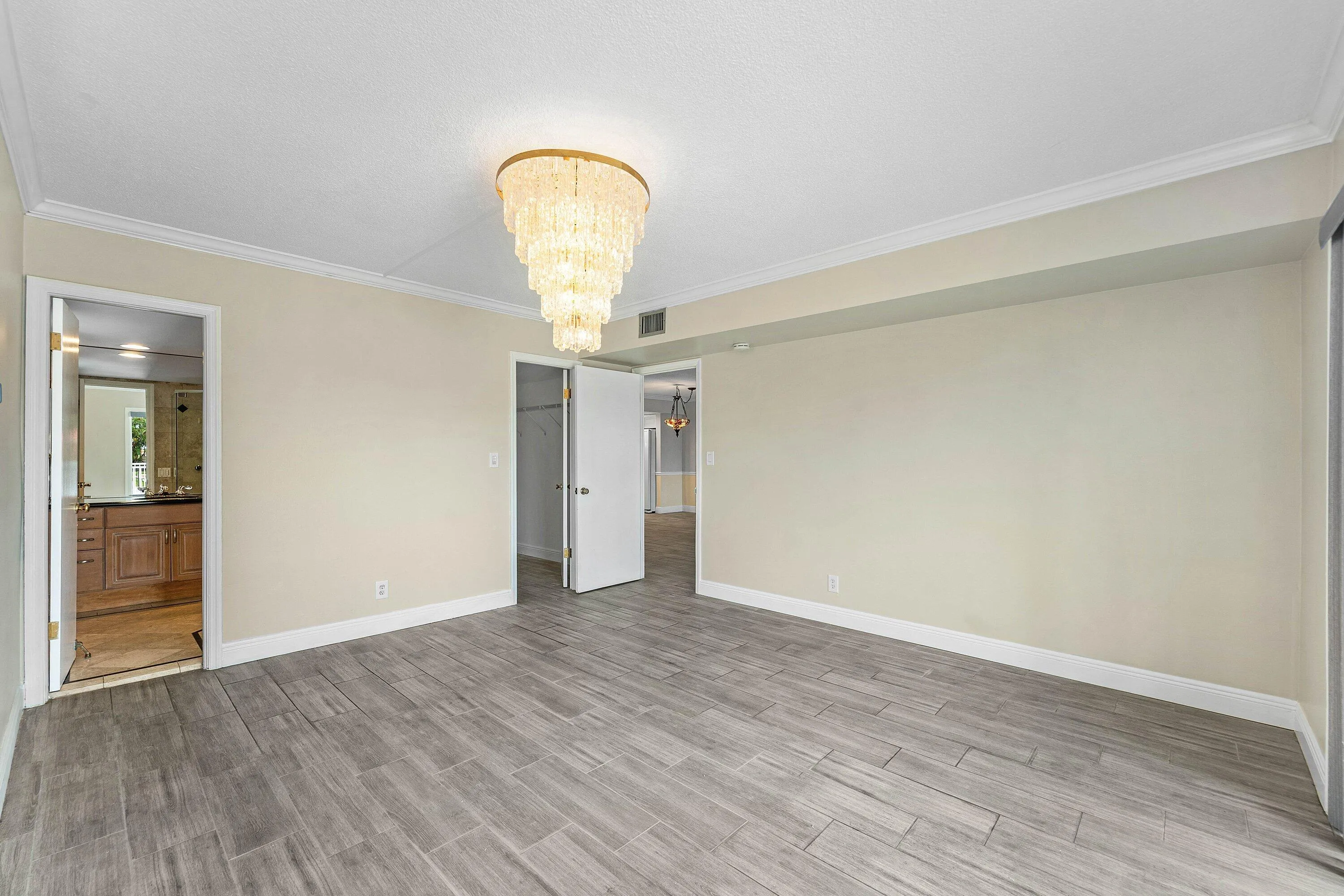 042-3031Northeast51stStreet-106W-FortLau