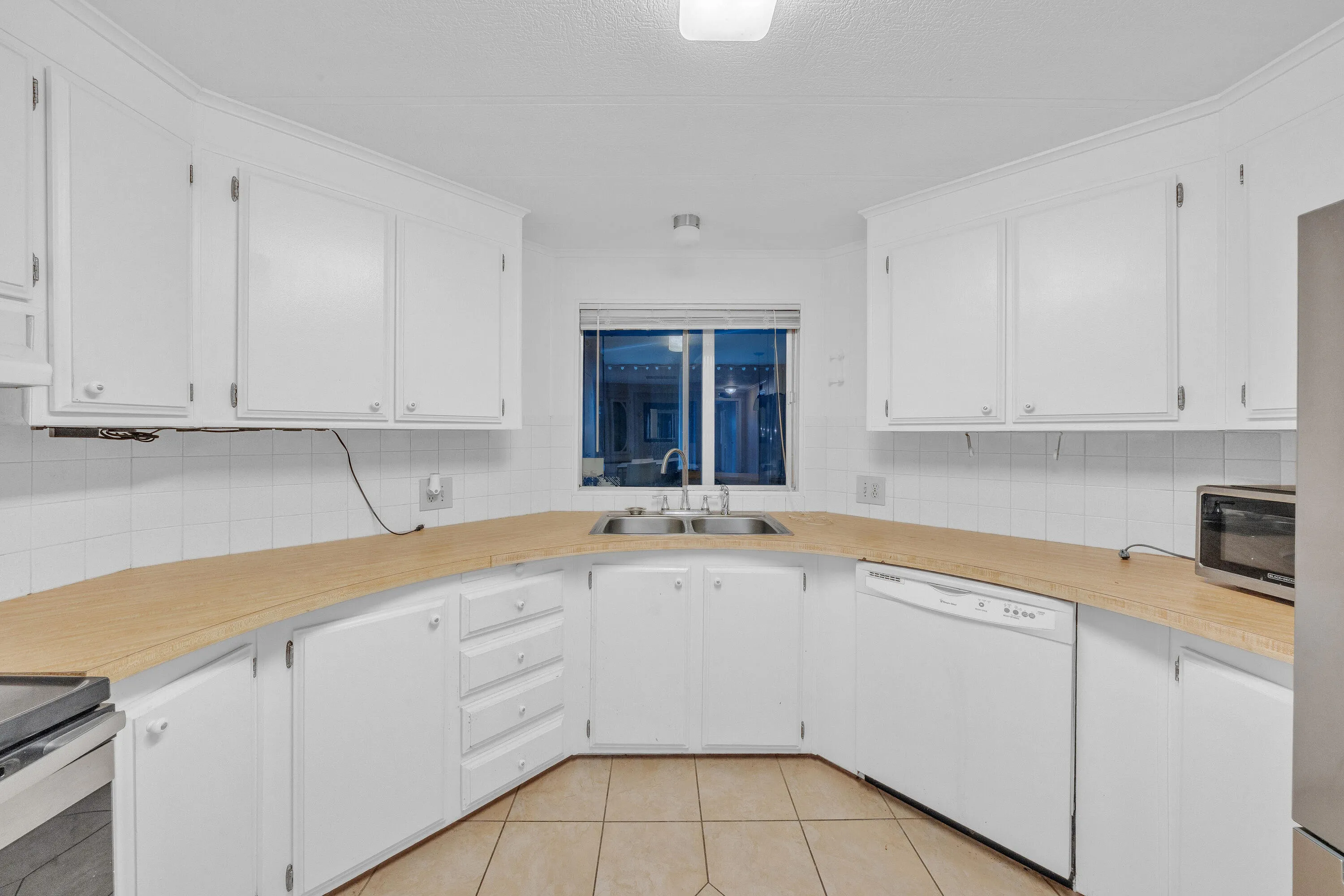 Property photo 36