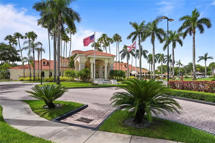 ClubHouse Entry.