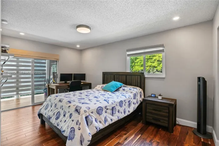 Master Bedrom