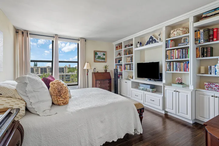 013-17RoyalPalmWay-606-BocaRaton-FL-3343