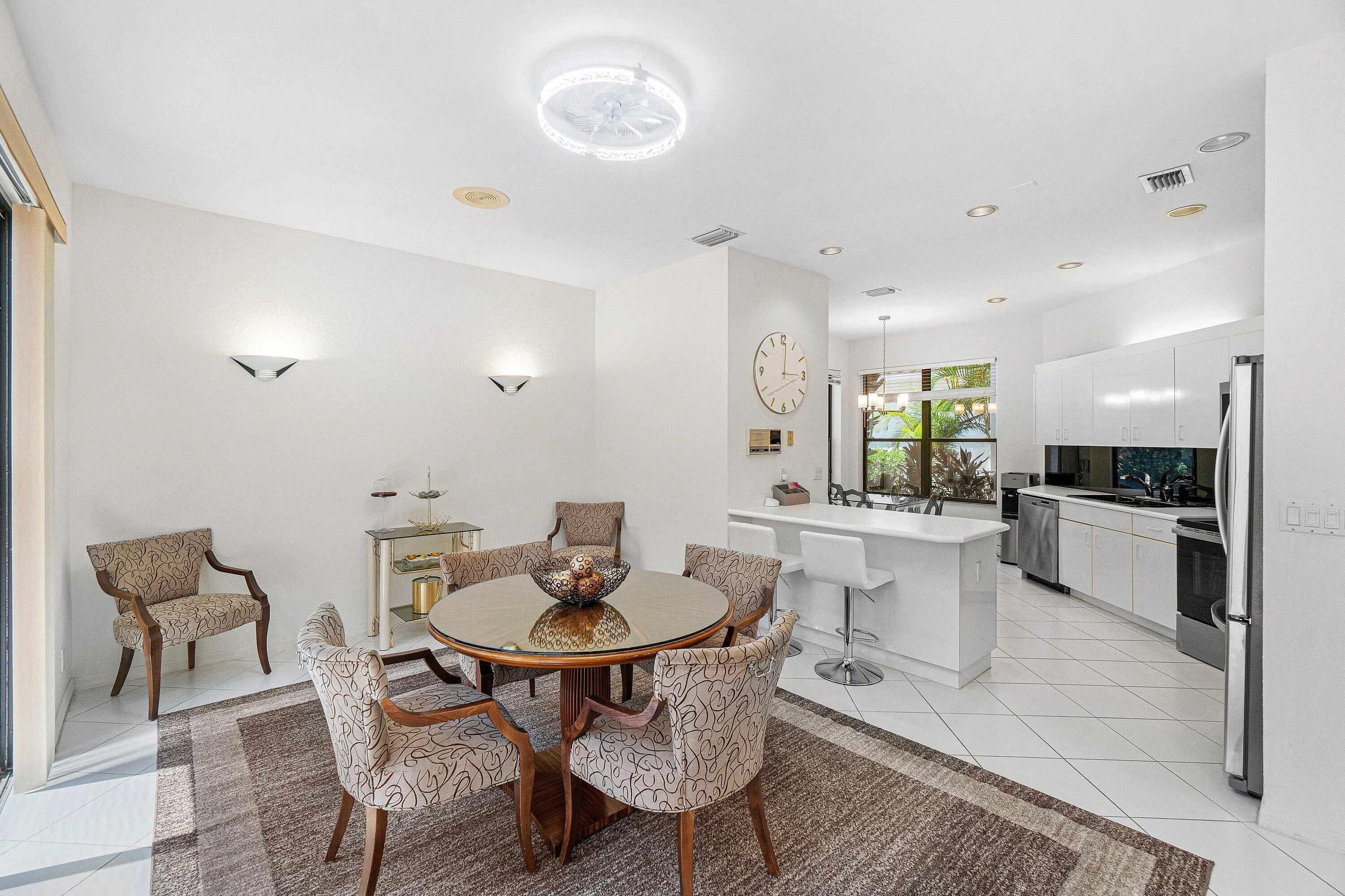 Dining Room / Kitchen