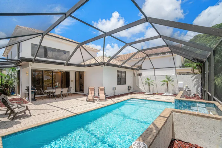 Pool / Screen Patio