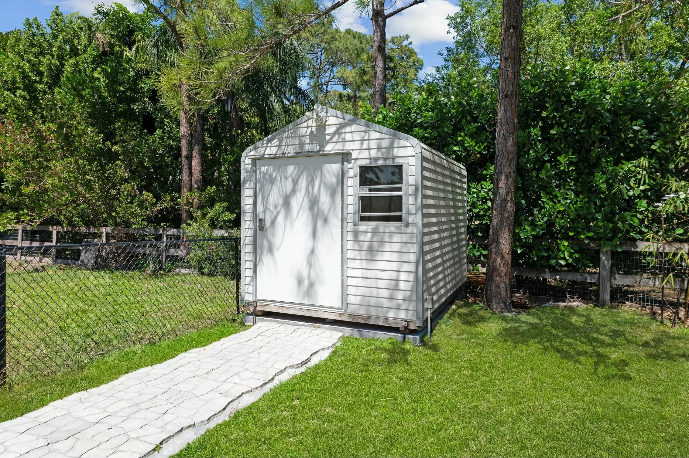 Shed