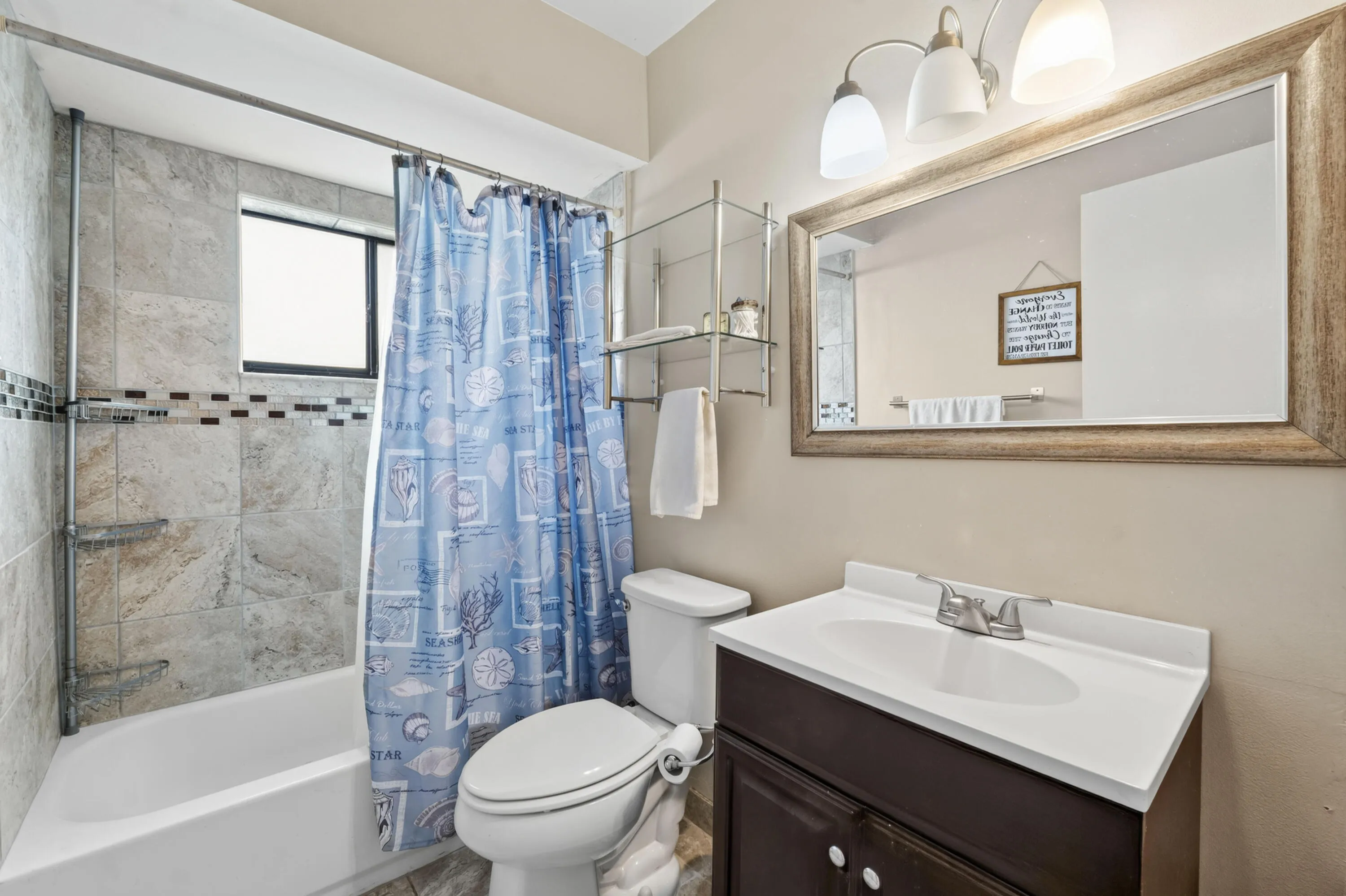 9437 NW 46th Ct_011