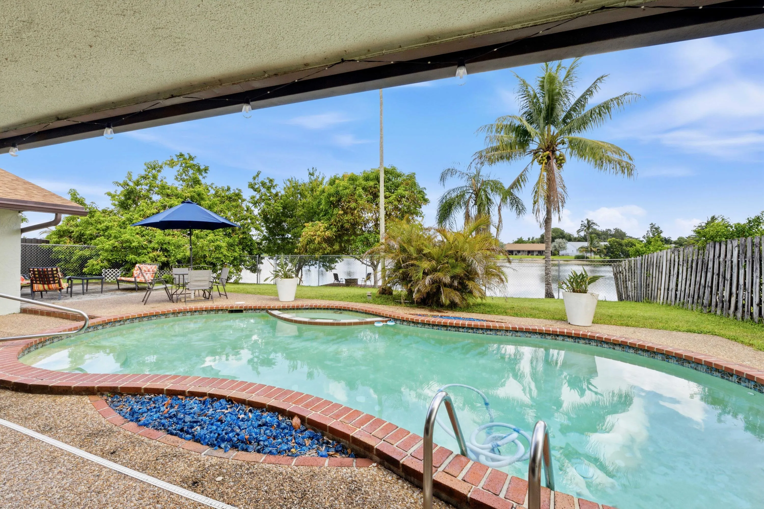 9437 NW 46th Ct_033