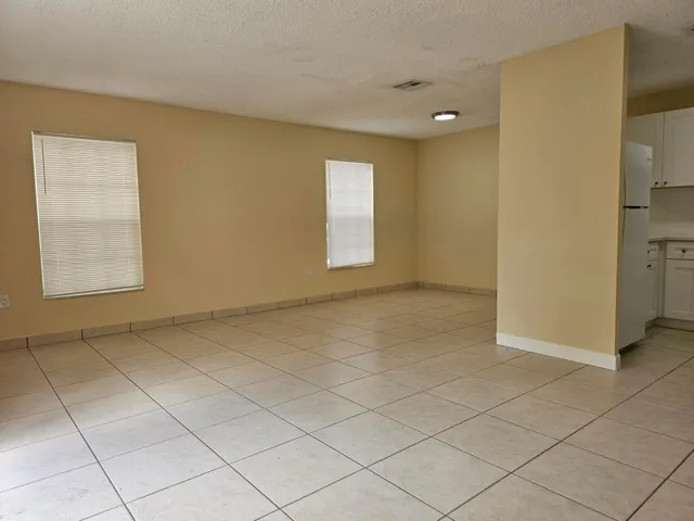 37th living-dining