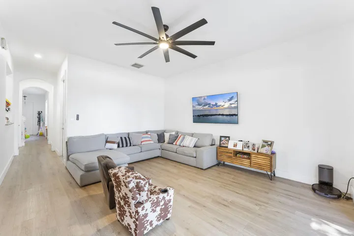 20-web-or-mls-DSC06129