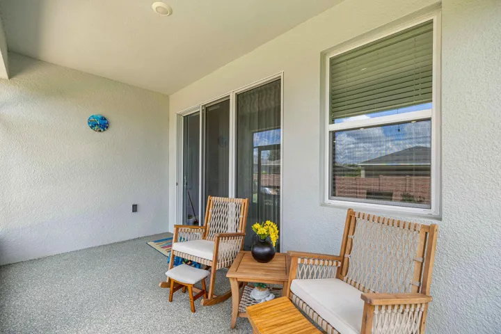 Screened Patio Area