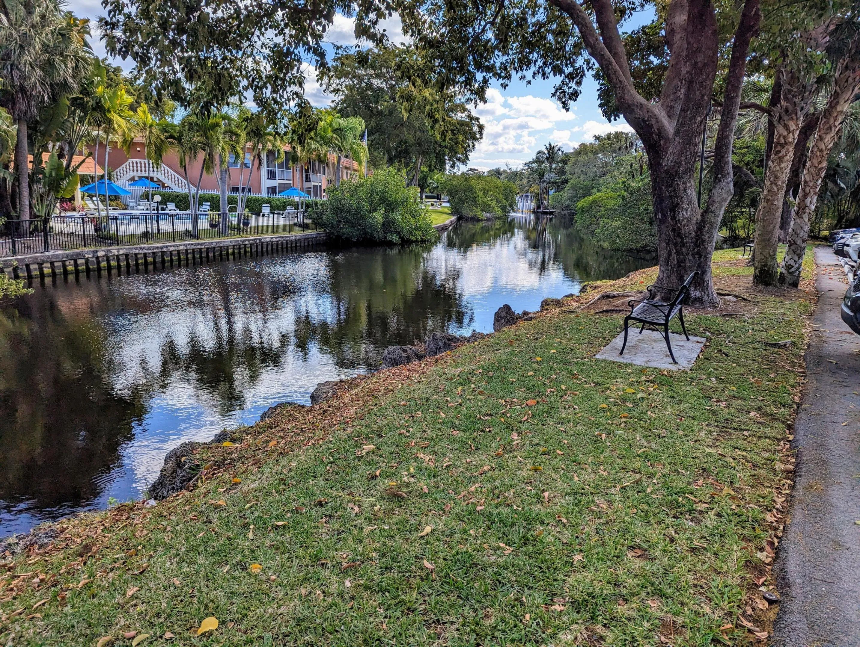 DOG WALK ADJACENT TO SOUTH FORK OF THE MIDDLE RIVER! WILTON MANORS IS ON THE OTHER BANK!