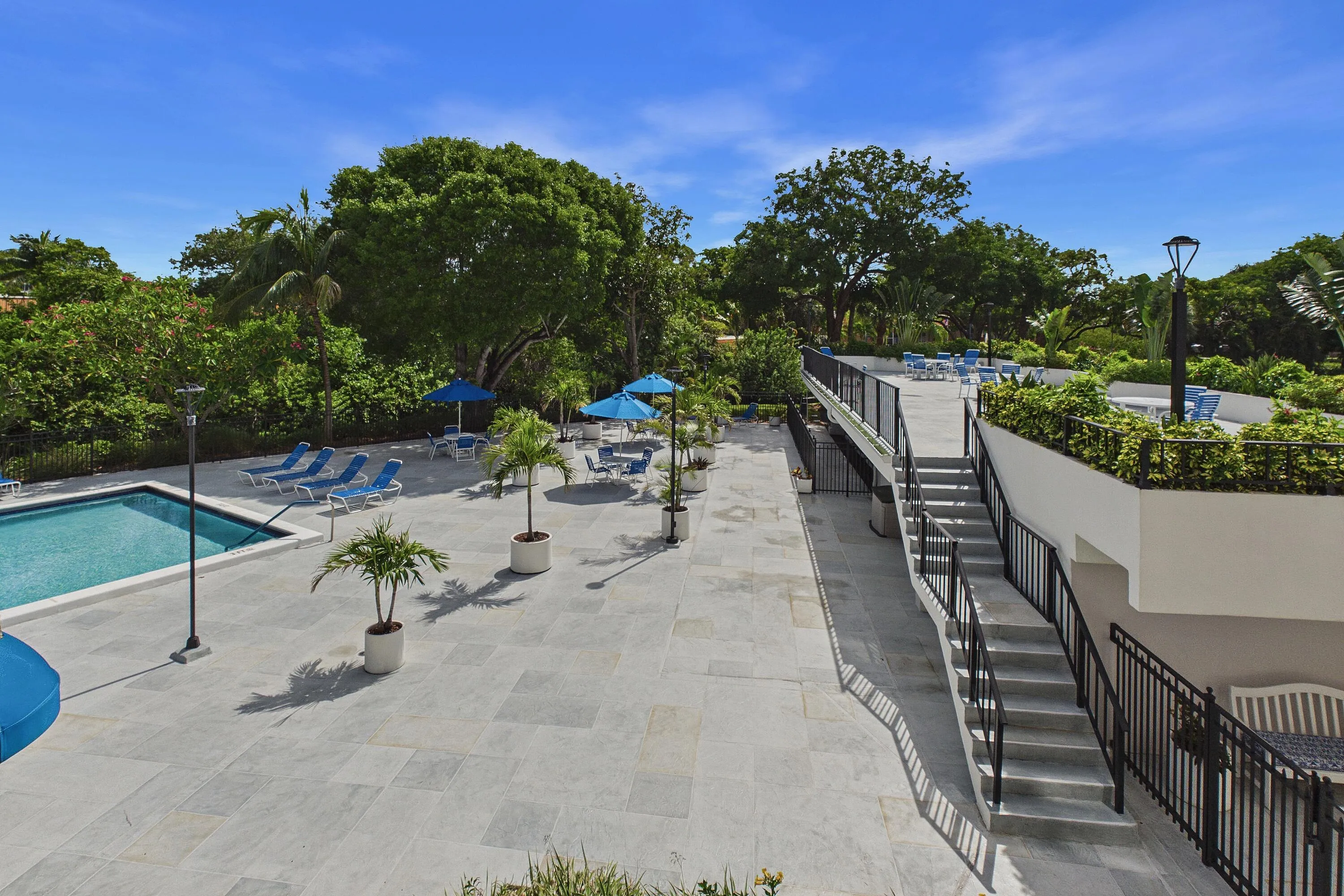 HEATED POOL!