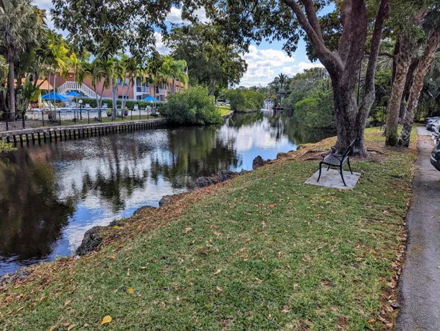 DOG WALK ADJACENT TO SOUTH FORK OF THE MIDDLE RIVER! WILTON MANORS IS ON THE OTHER BANK!