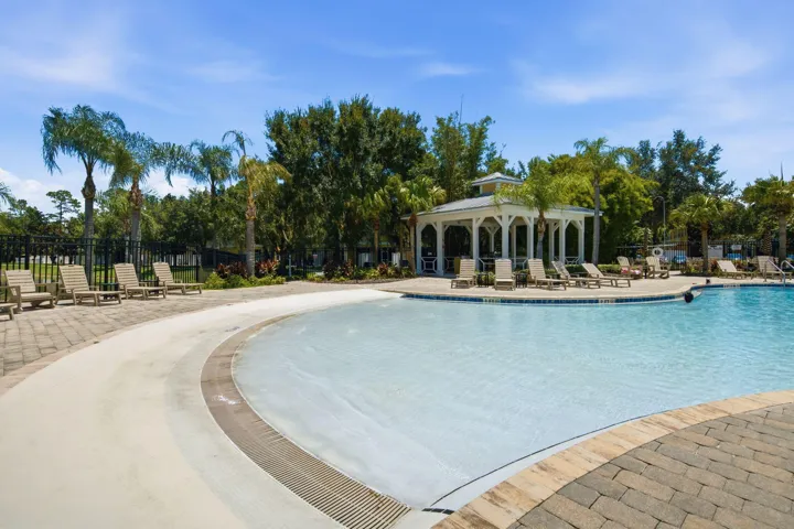 30-web-or-mls-8001 Enchanted-30