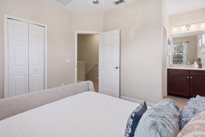52-web-or-mls-8001 Enchanted-52