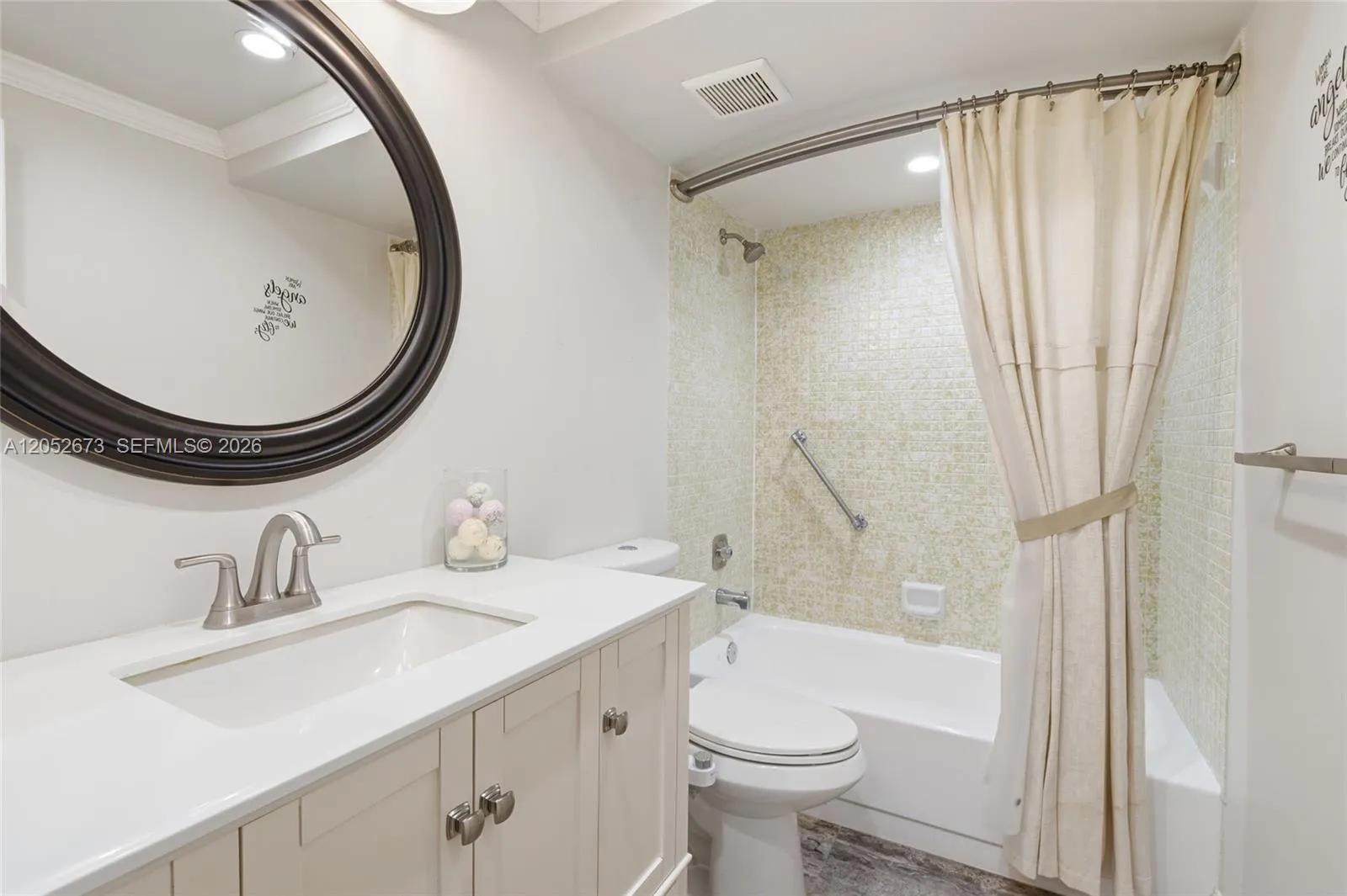 Full Guest Bathroom