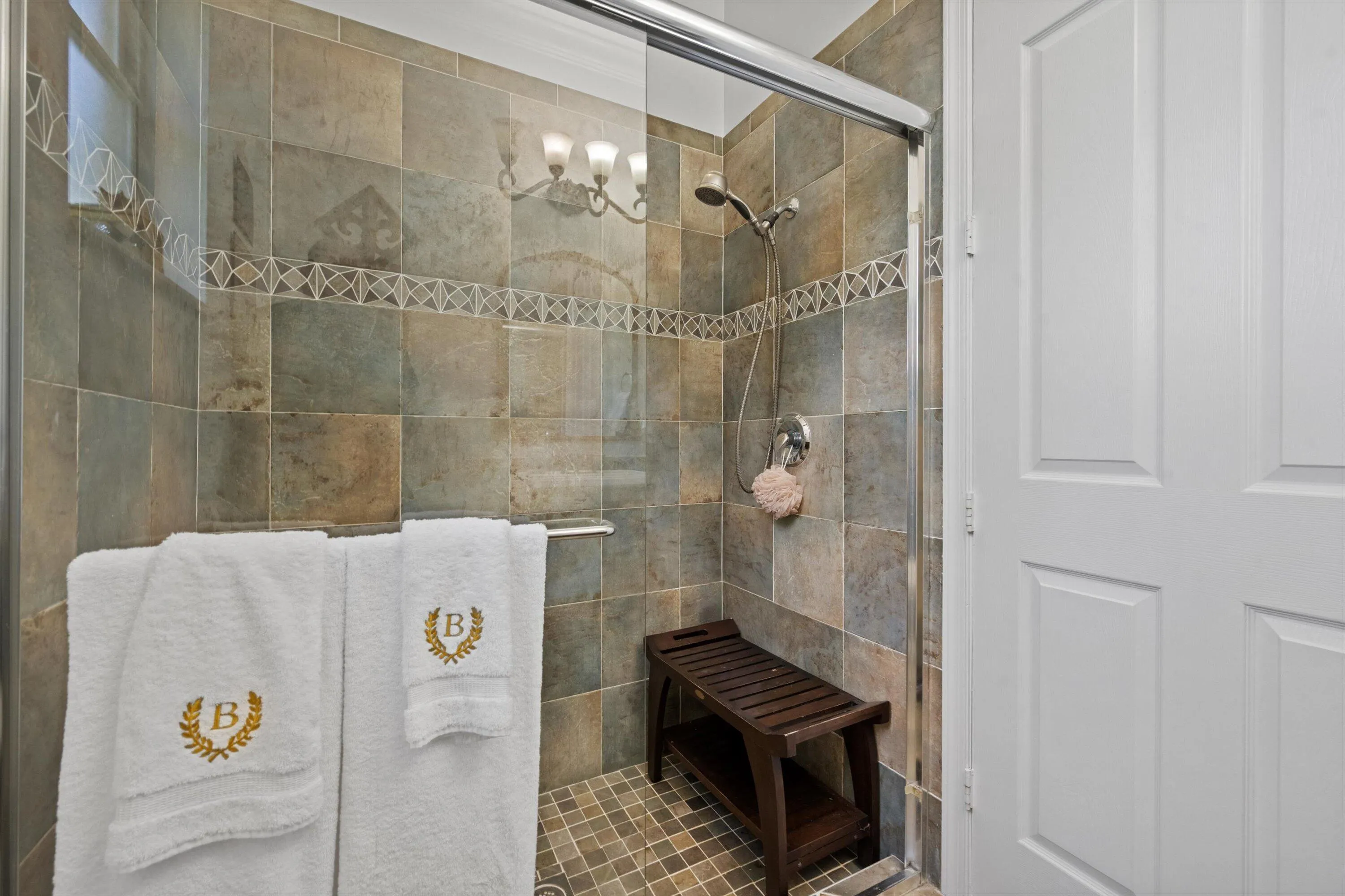Downstairs Full Bath