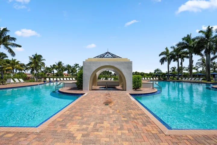 Resort Style Pool