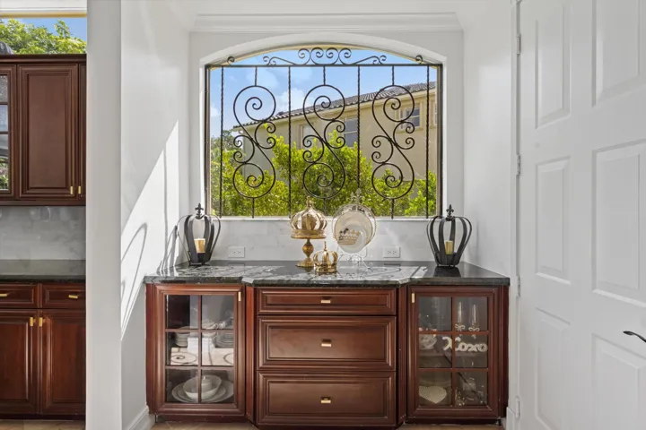 Butler Pantry