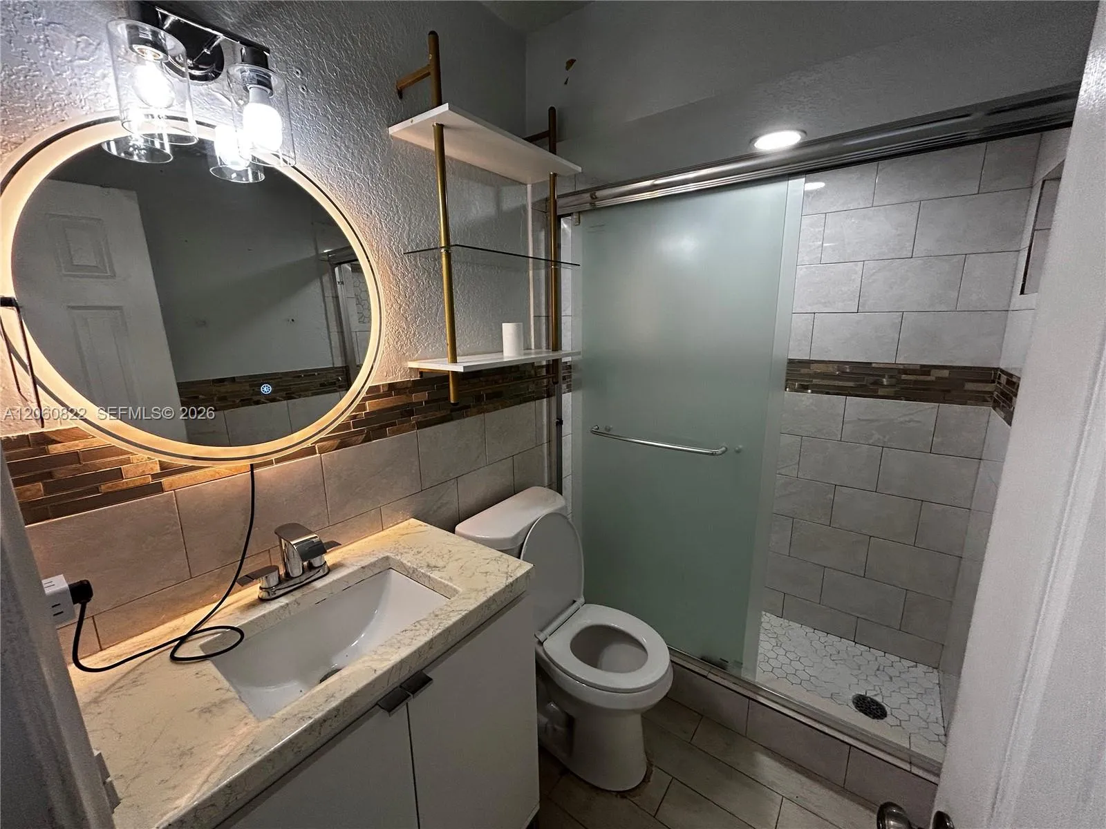 Photo 20