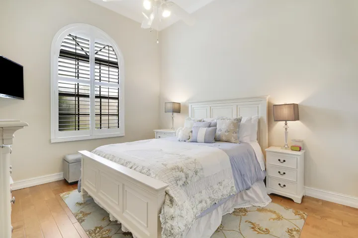 Guest Room 1
