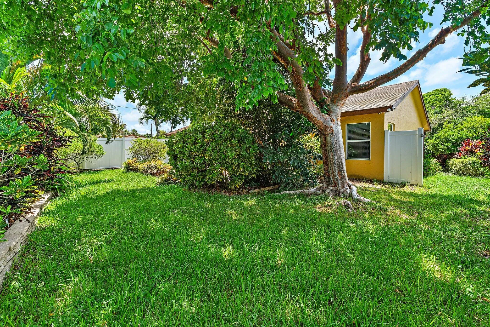 064-6189AdamsSt-Jupiter-FL-33458-SMALL