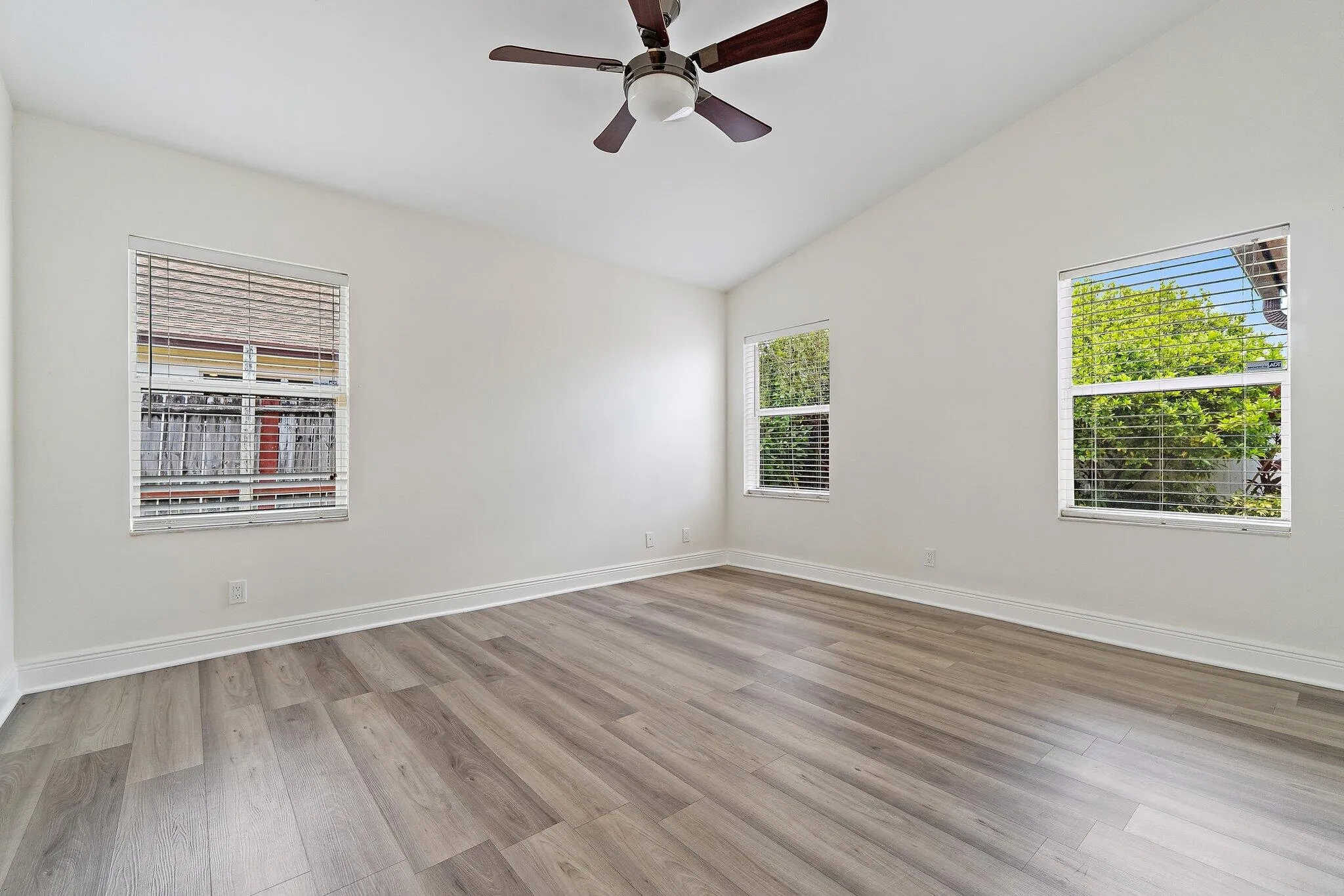 052-6189AdamsSt-Jupiter-FL-33458-SMALL