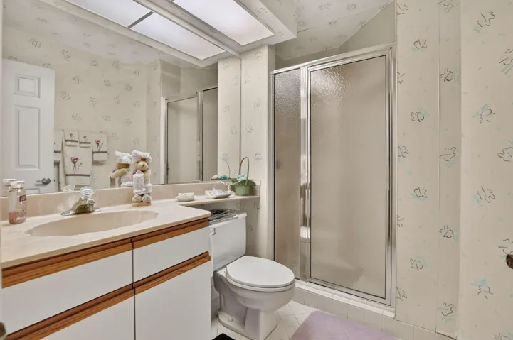 2nd bathroom