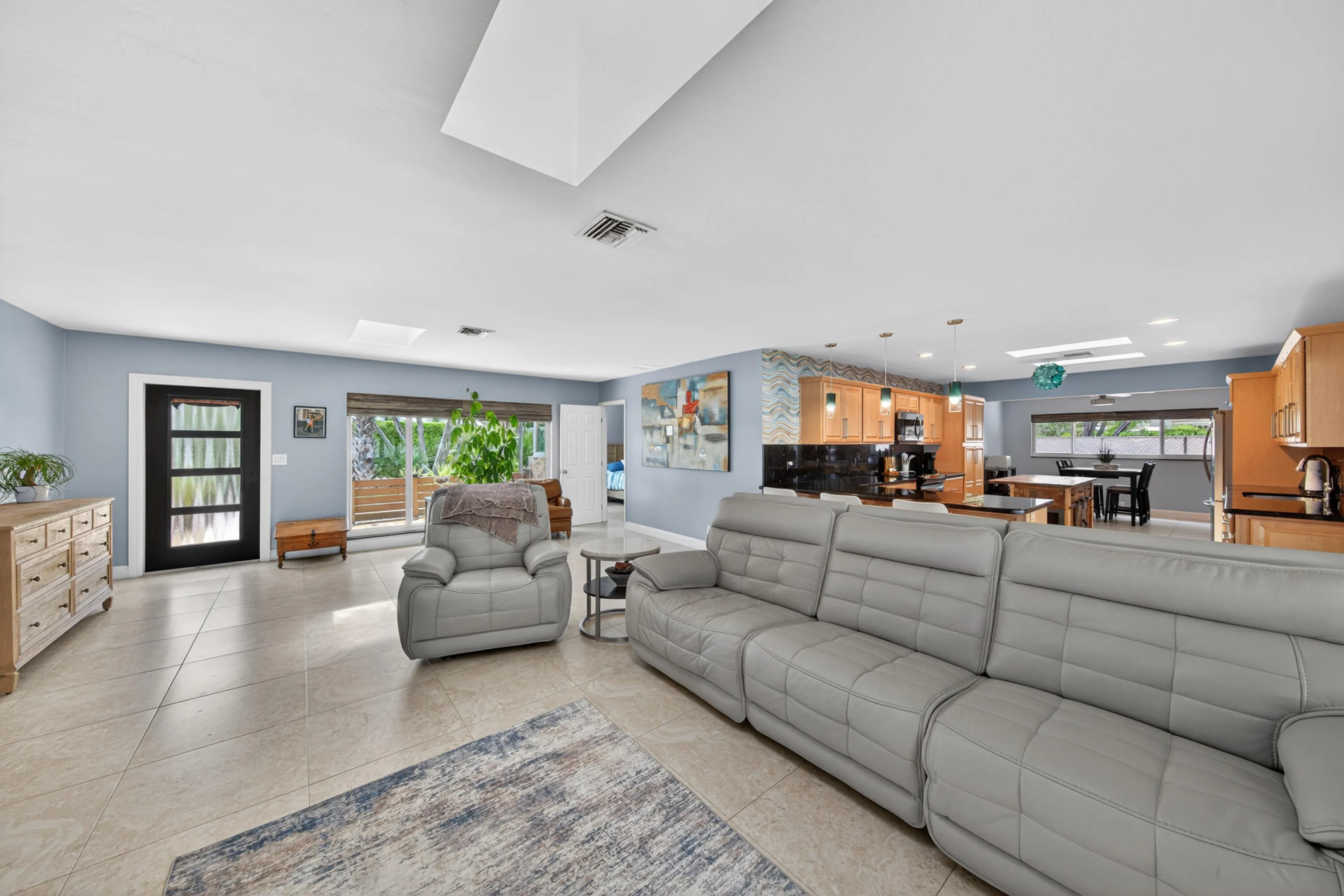 LivingRoom1