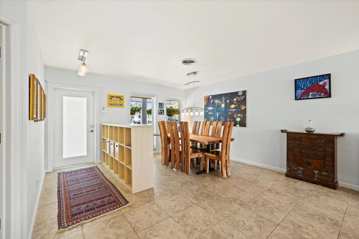 Foyer & Dining Area