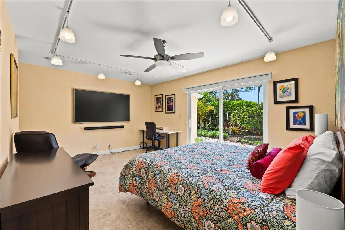 Large Primary Bedroom