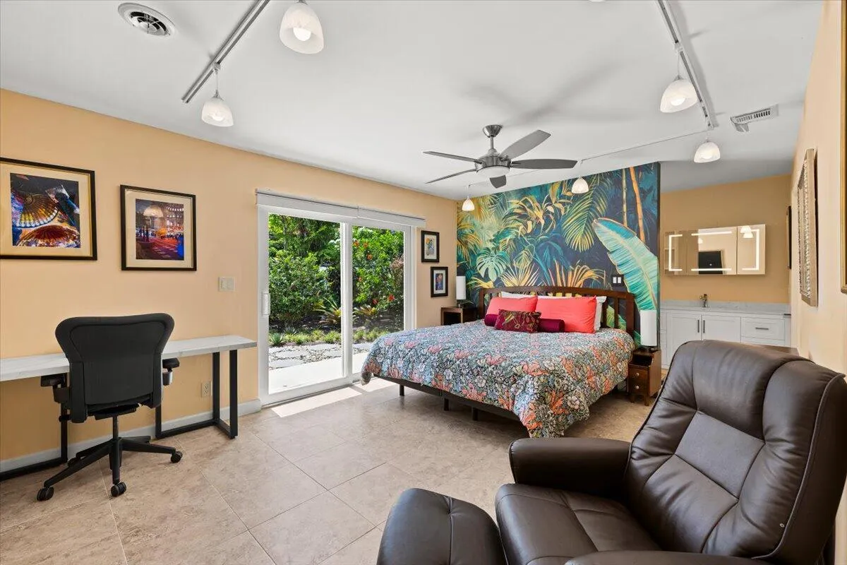 Huger Primatry Suite