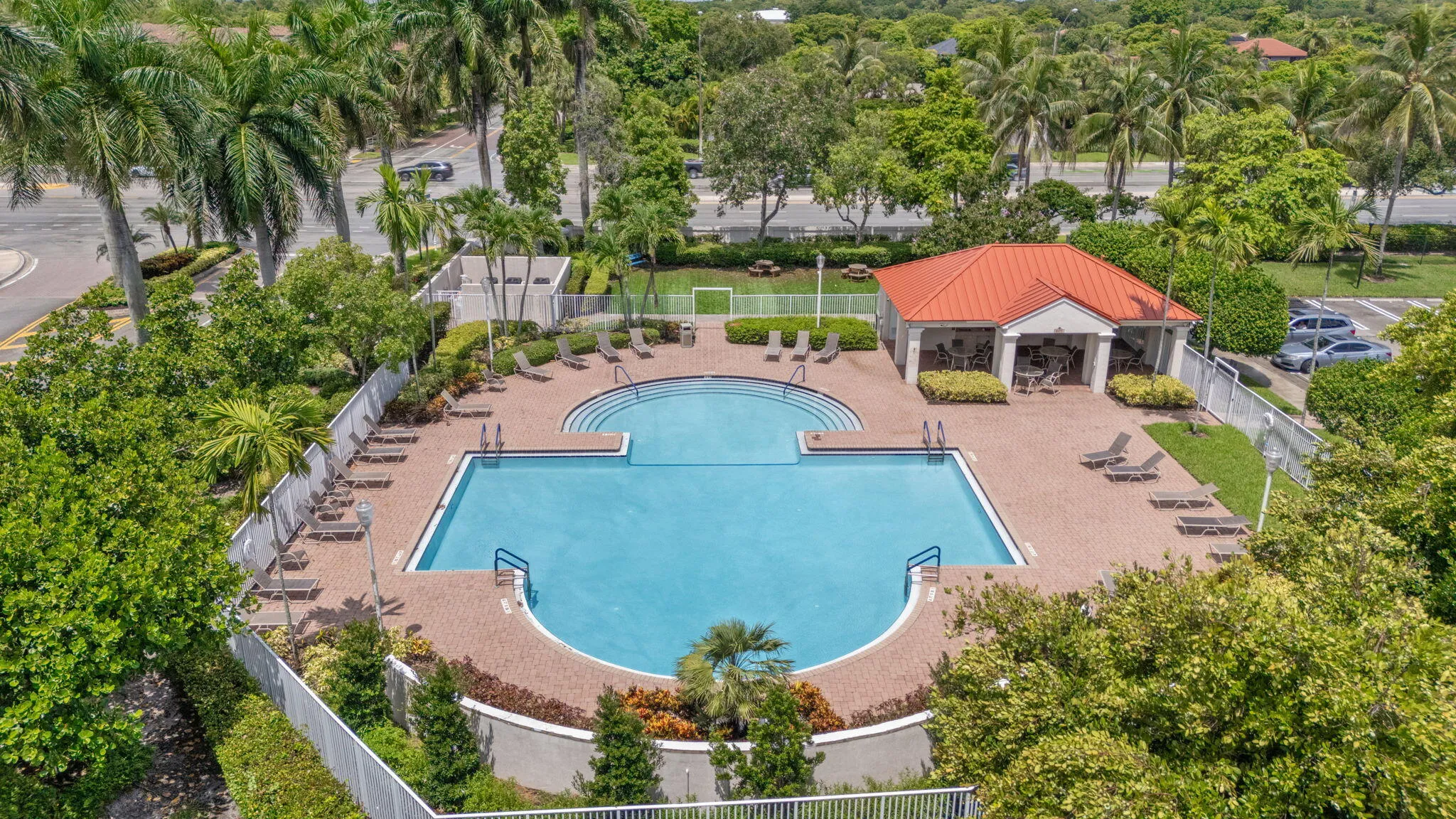 Community Pool/Clubhouse