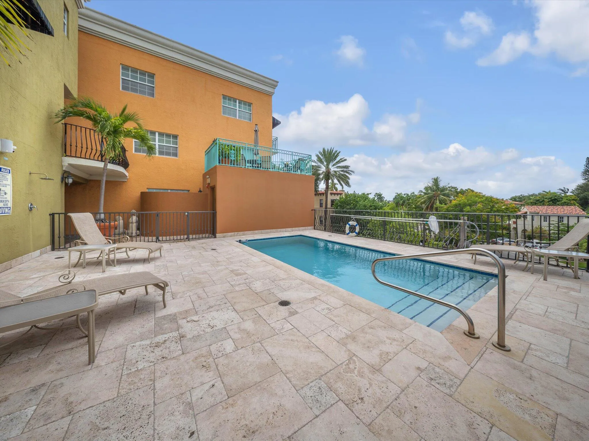 Community pool