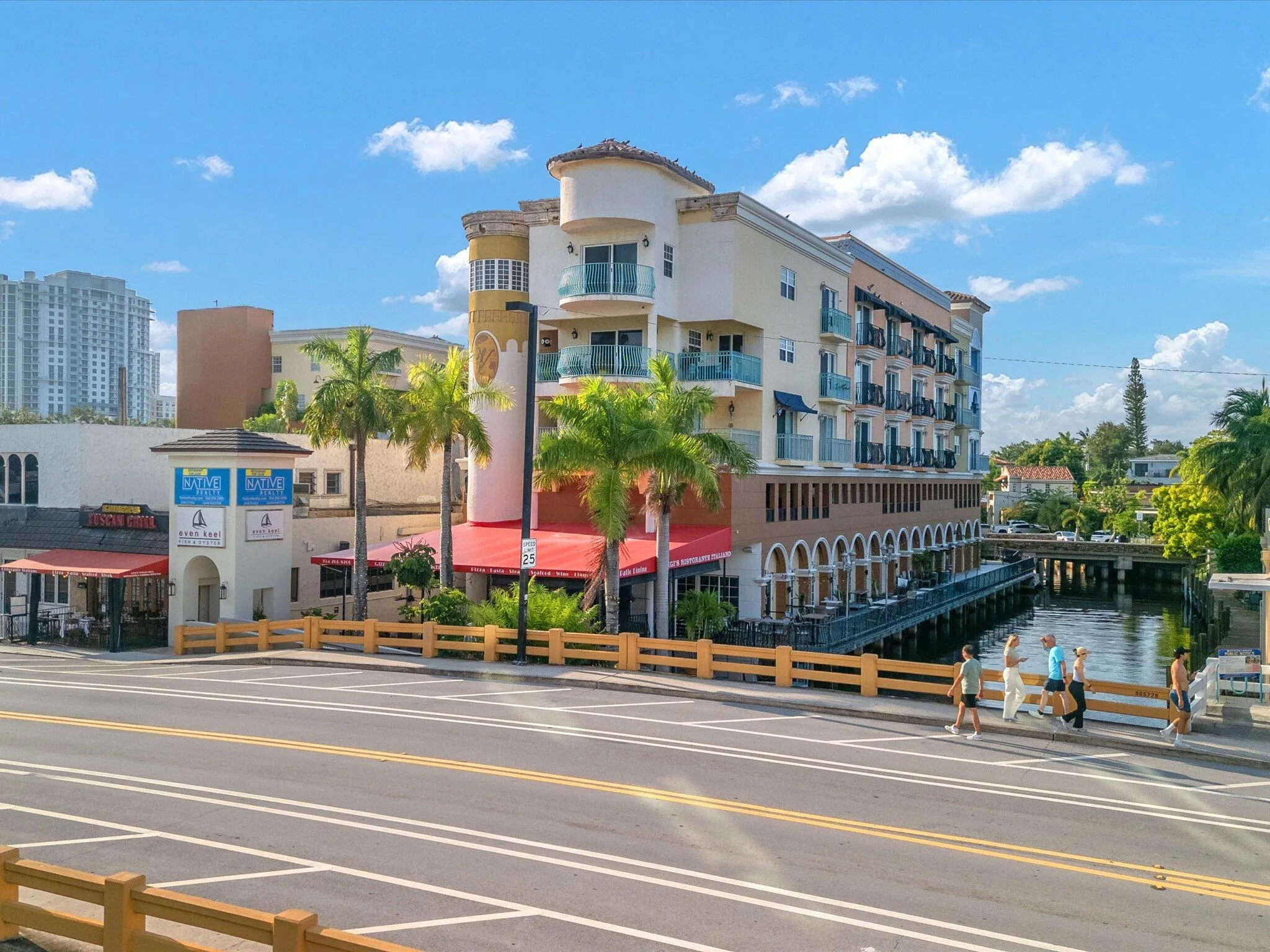 Las Olas Blvd.