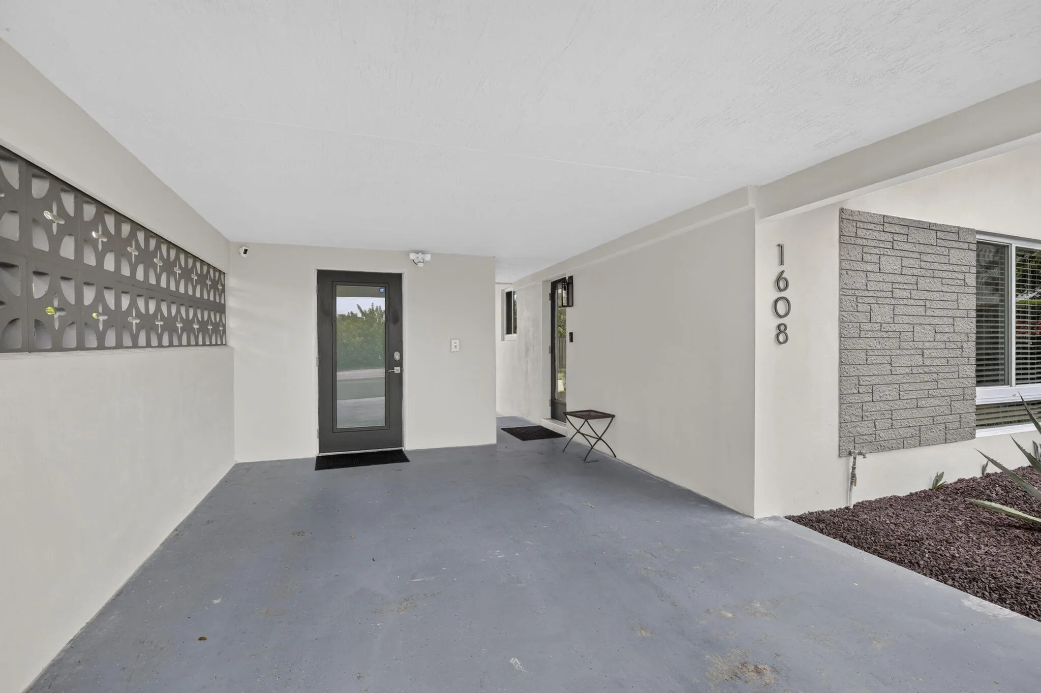 Carport