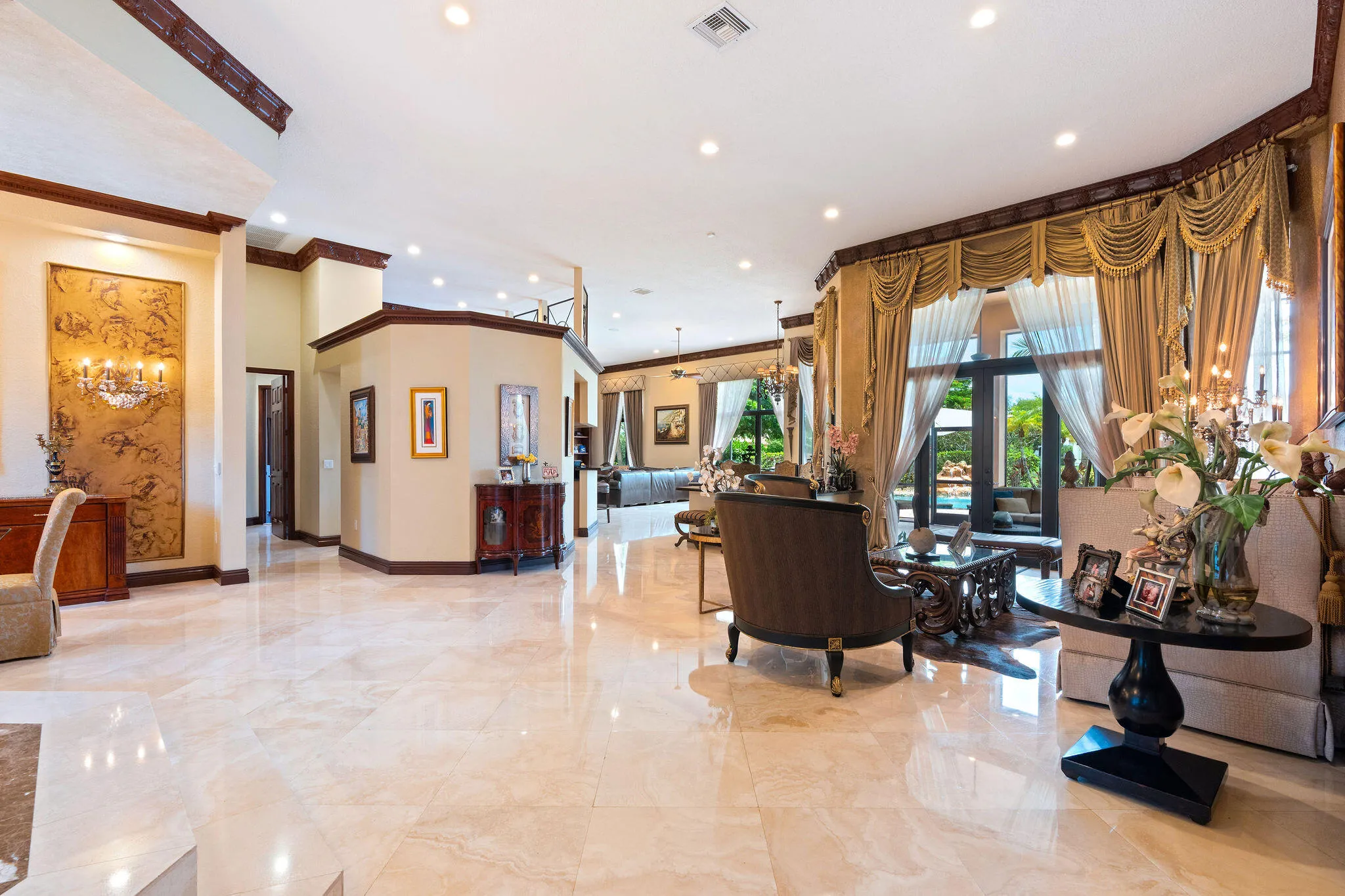 FORMAL LIVING ROOM