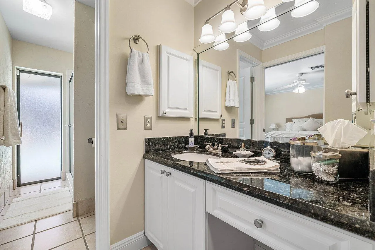 021-2371Northwest30thRoad-BocaRaton-FL-3