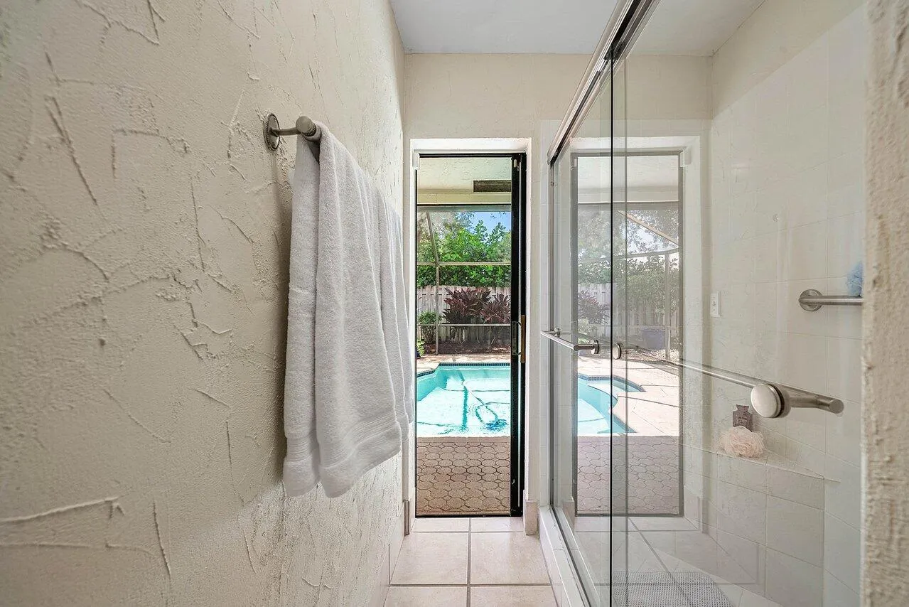 023-2371Northwest30thRoad-BocaRaton-FL-3