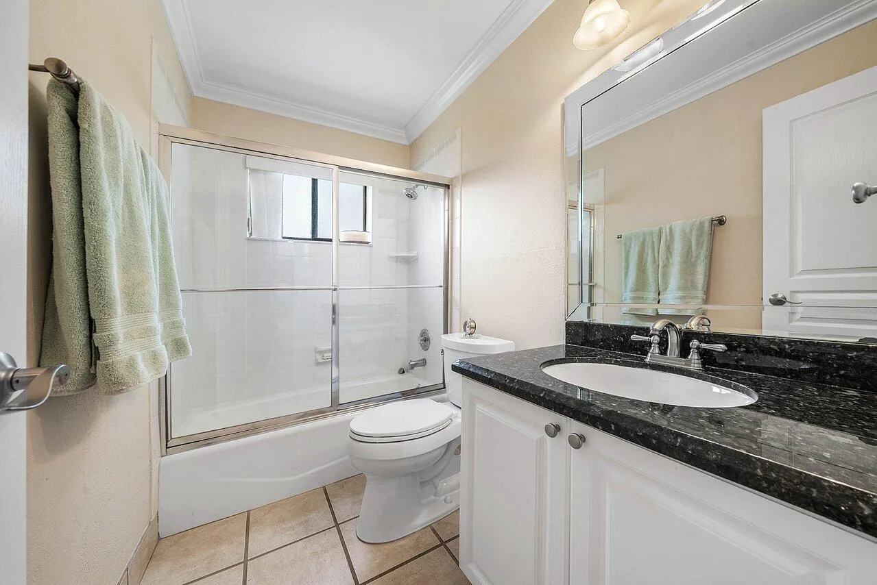 017-2371Northwest30thRoad-BocaRaton-FL-3