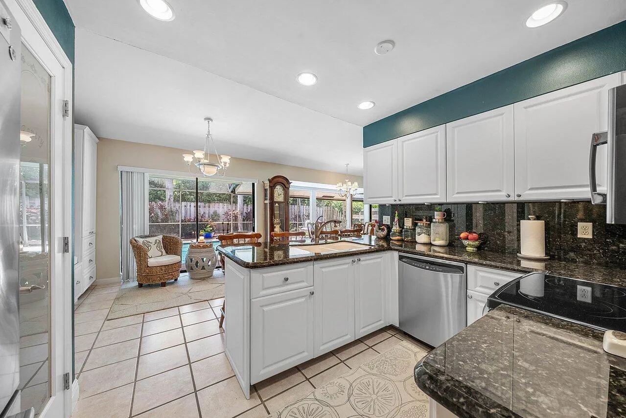 013-2371Northwest30thRoad-BocaRaton-FL-3