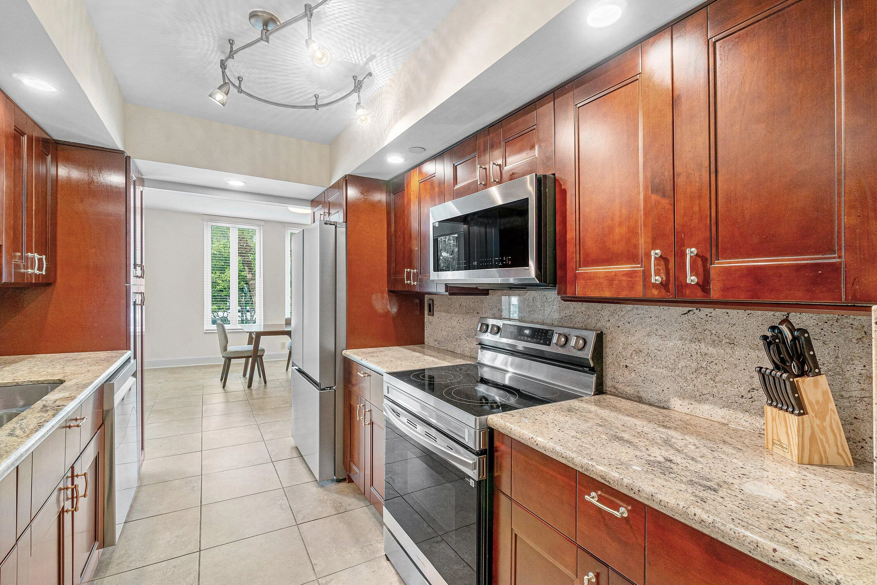 011-100Southeast5thAvenue-216-BocaRaton-