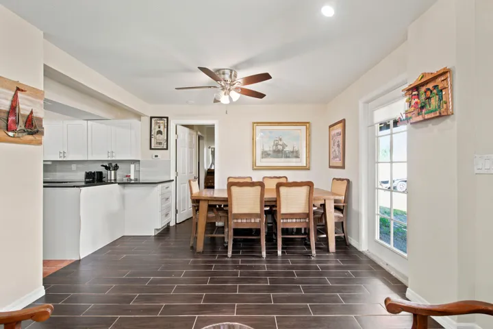 2nd Floor - Dinning area.