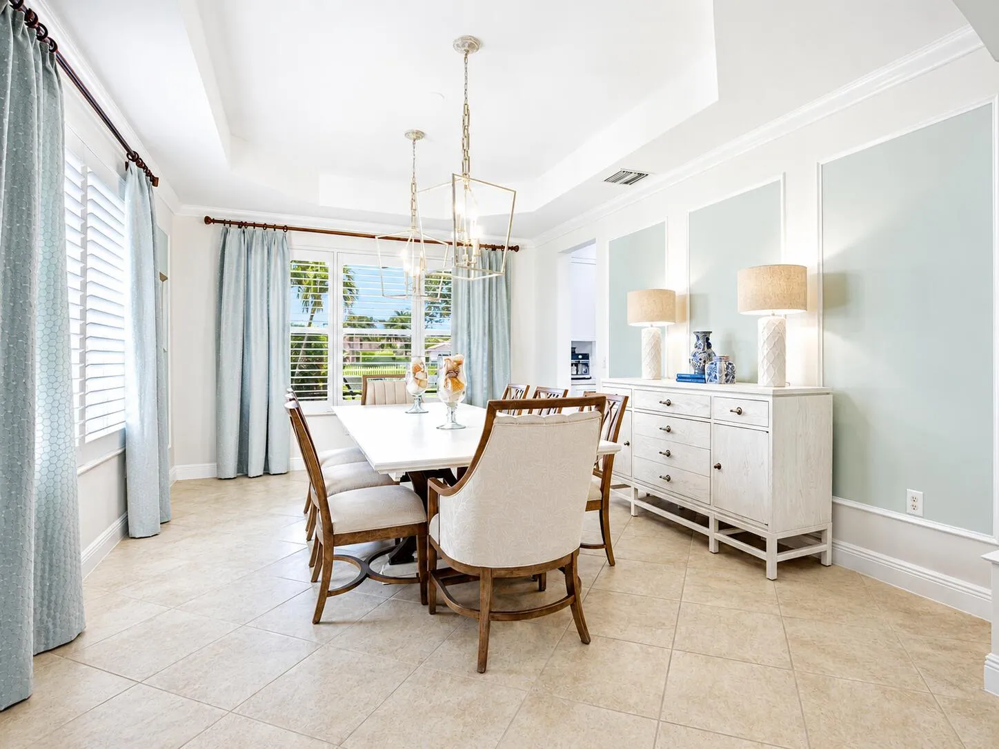 Tray Ceiling