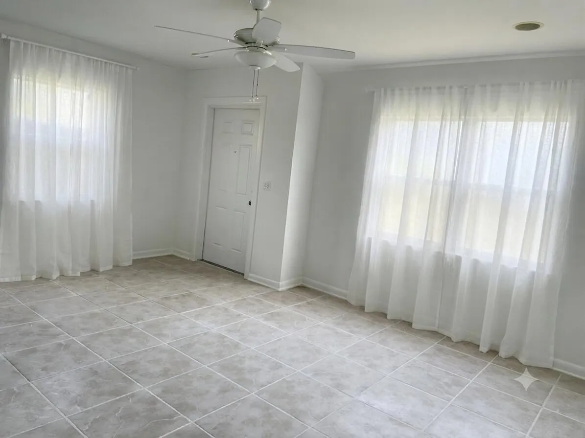 Living Rm Virtual Curtains