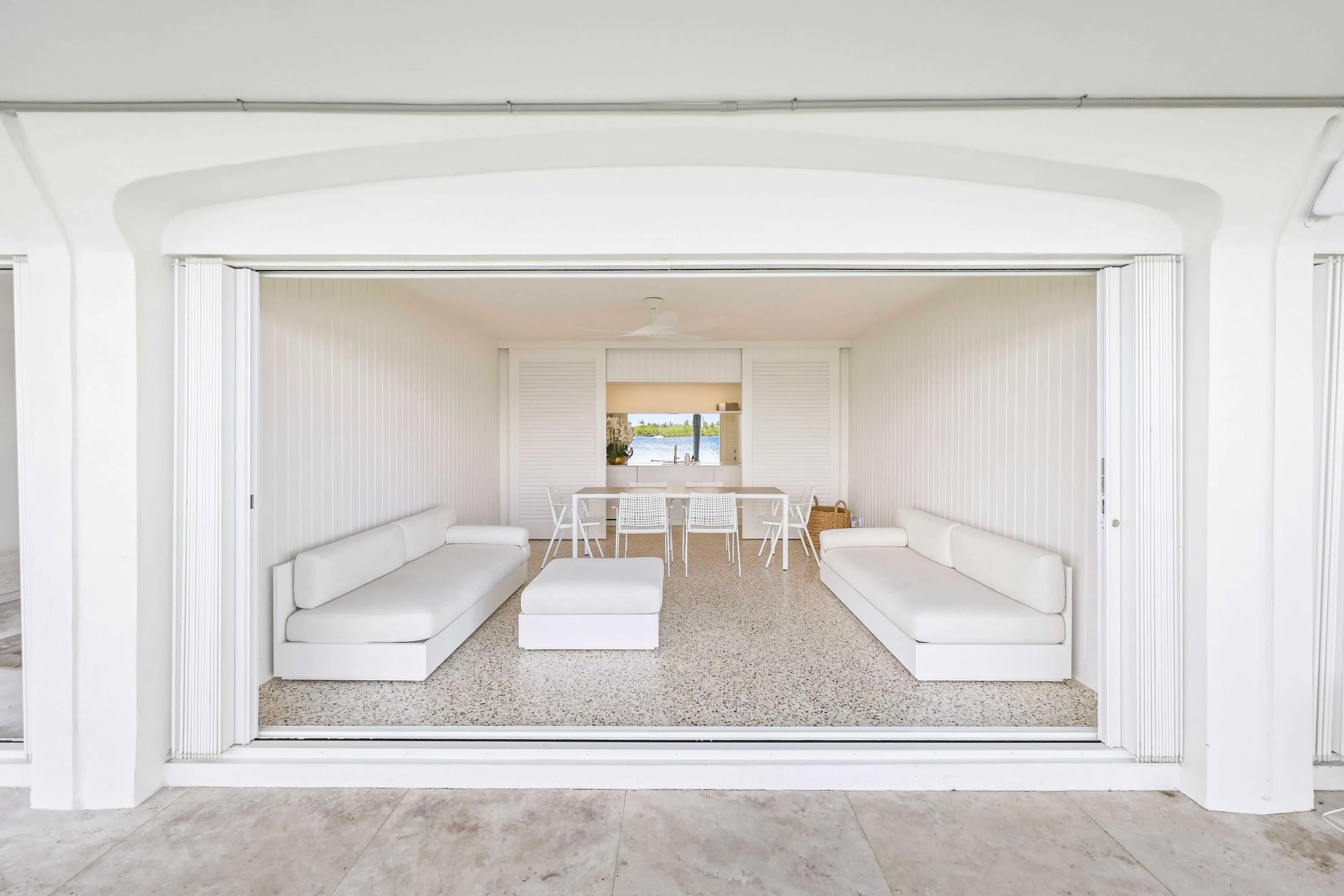 Cabana Direct Waterfront