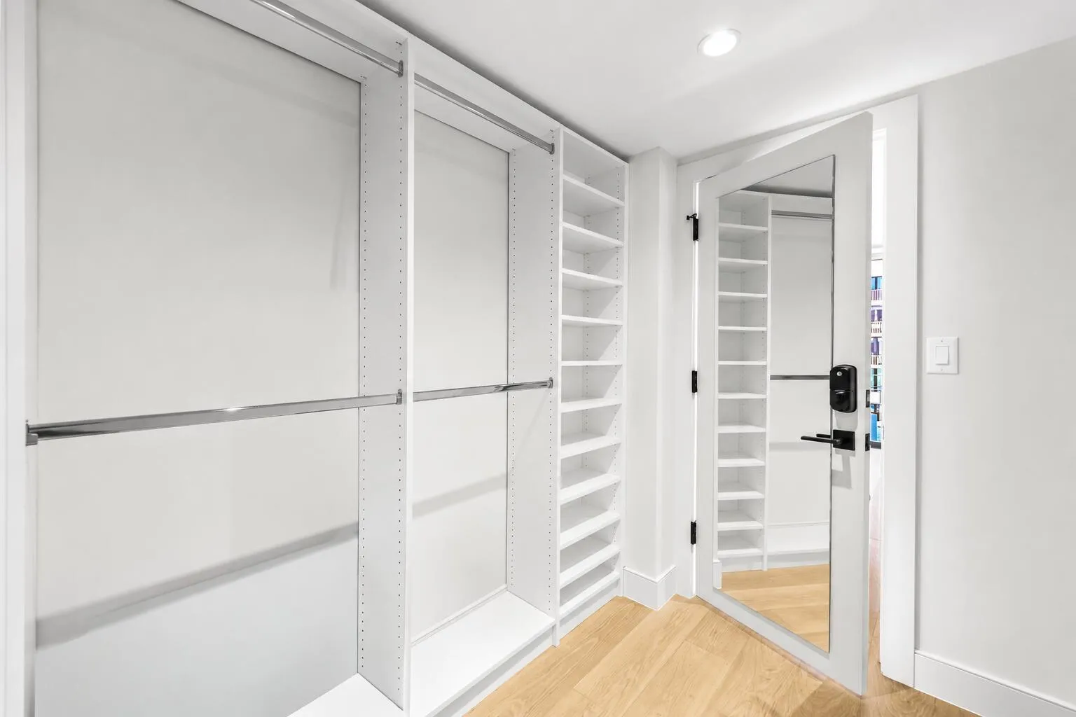Guest Bedroom Closet