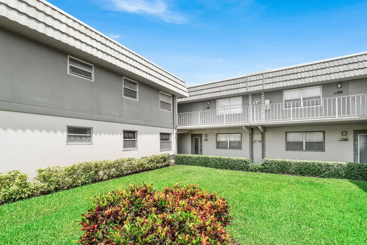006-737FlandersP-DelrayBeach-FL-33484-SM